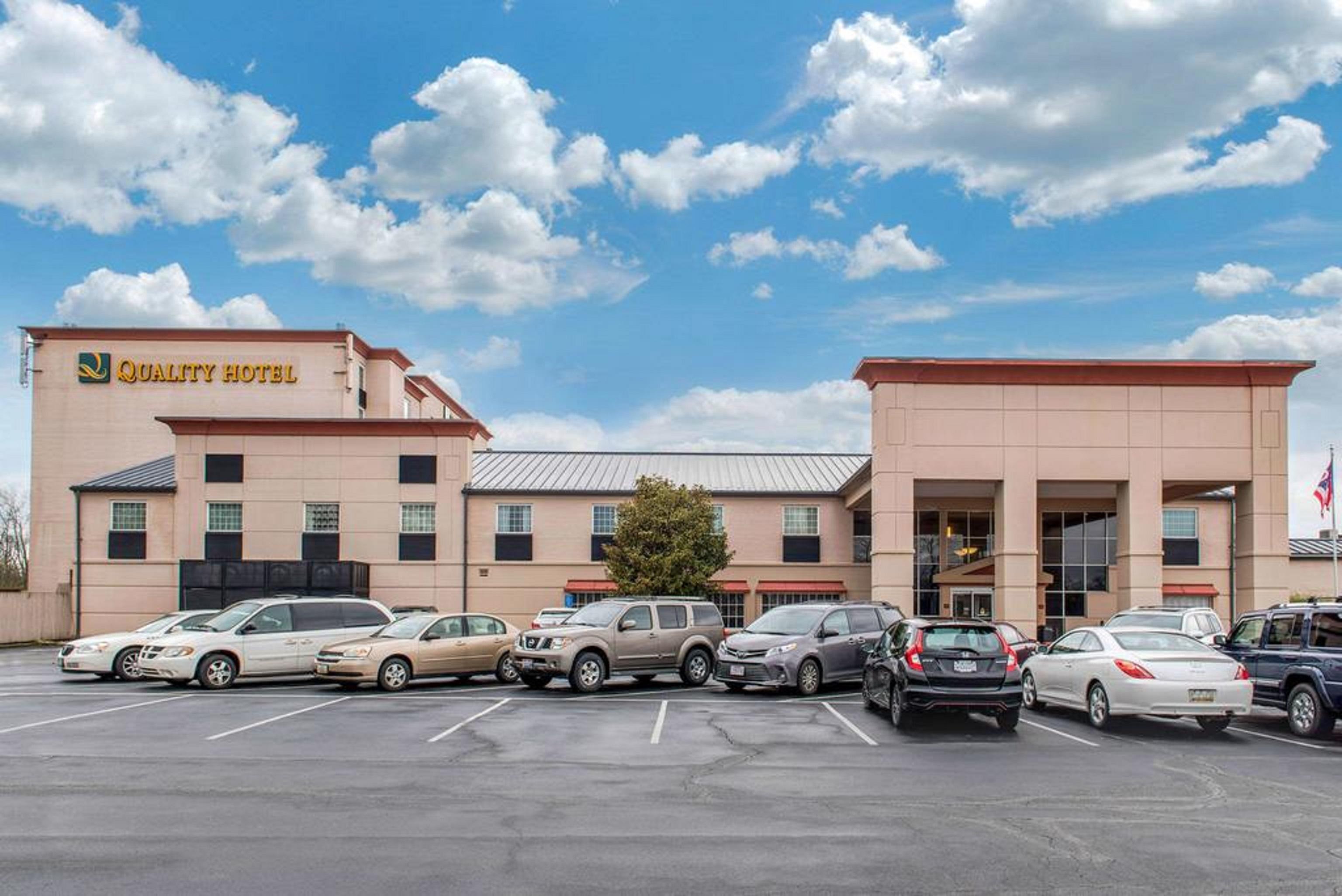 Quality Hotel Conference Center Cincinnati Blue Ash Exterior photo